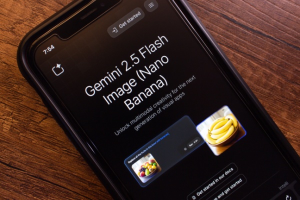 Google Gemini 2.5 Flash Image (Nano Banana) on smart phone