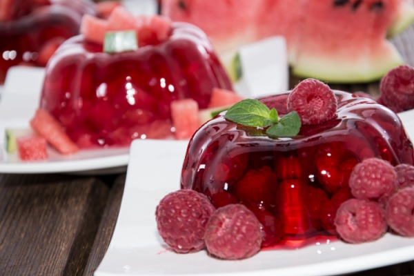 Strawberry and Raspberry Jello fruit molds with fresh fruit