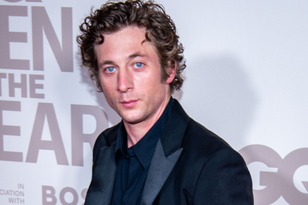 Calvin Klein shows off a lot of The Bear’s Jeremy Allen White for its