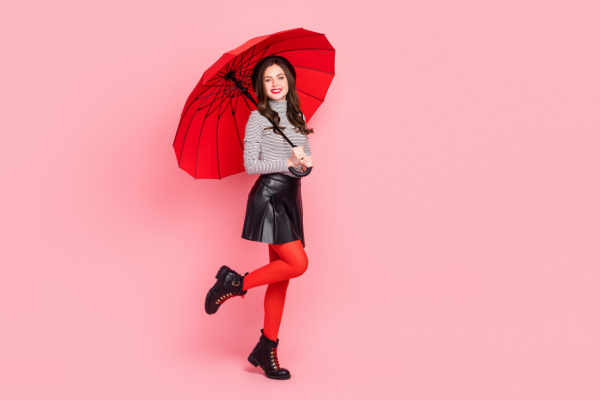 How To Wear Red Tights And Red Socks Now