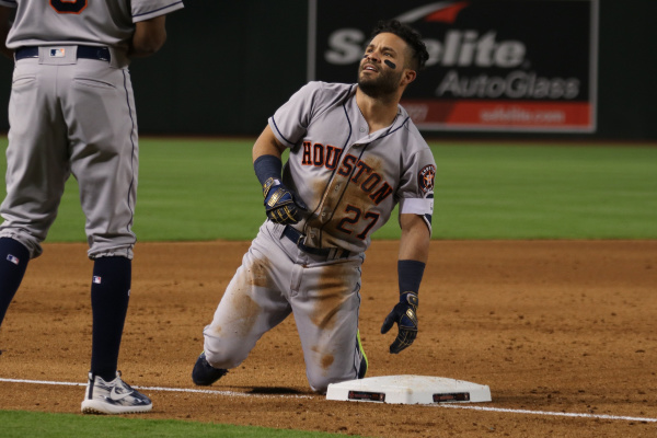 Astros' Jose Altuve hits 3 homers in 3 innings vs Rangers