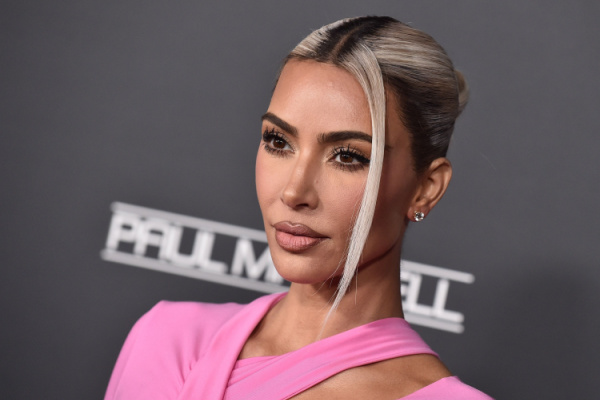 SKIMS transforms Kim Kardashian into a Pinup for the Holidays￼