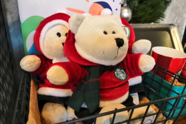 Starbucks stuffed Bearista Bear wearing holiday sweater